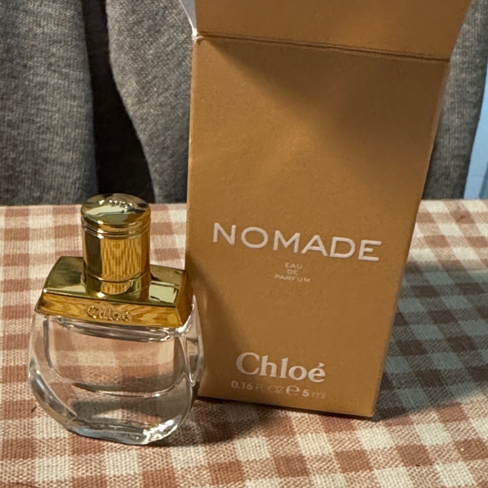 Chloé Nomade Eau de Parfum with Gold Cap